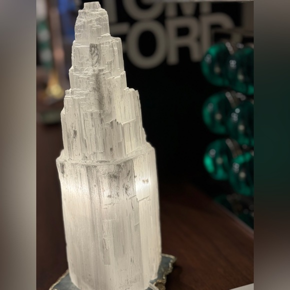 Australian Selenite Lamp - Picture 6 of 7
